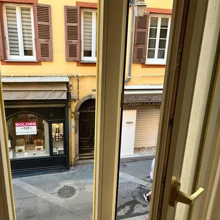 Apartament 2 Chambres Au Coeur Du Centre Ville. *